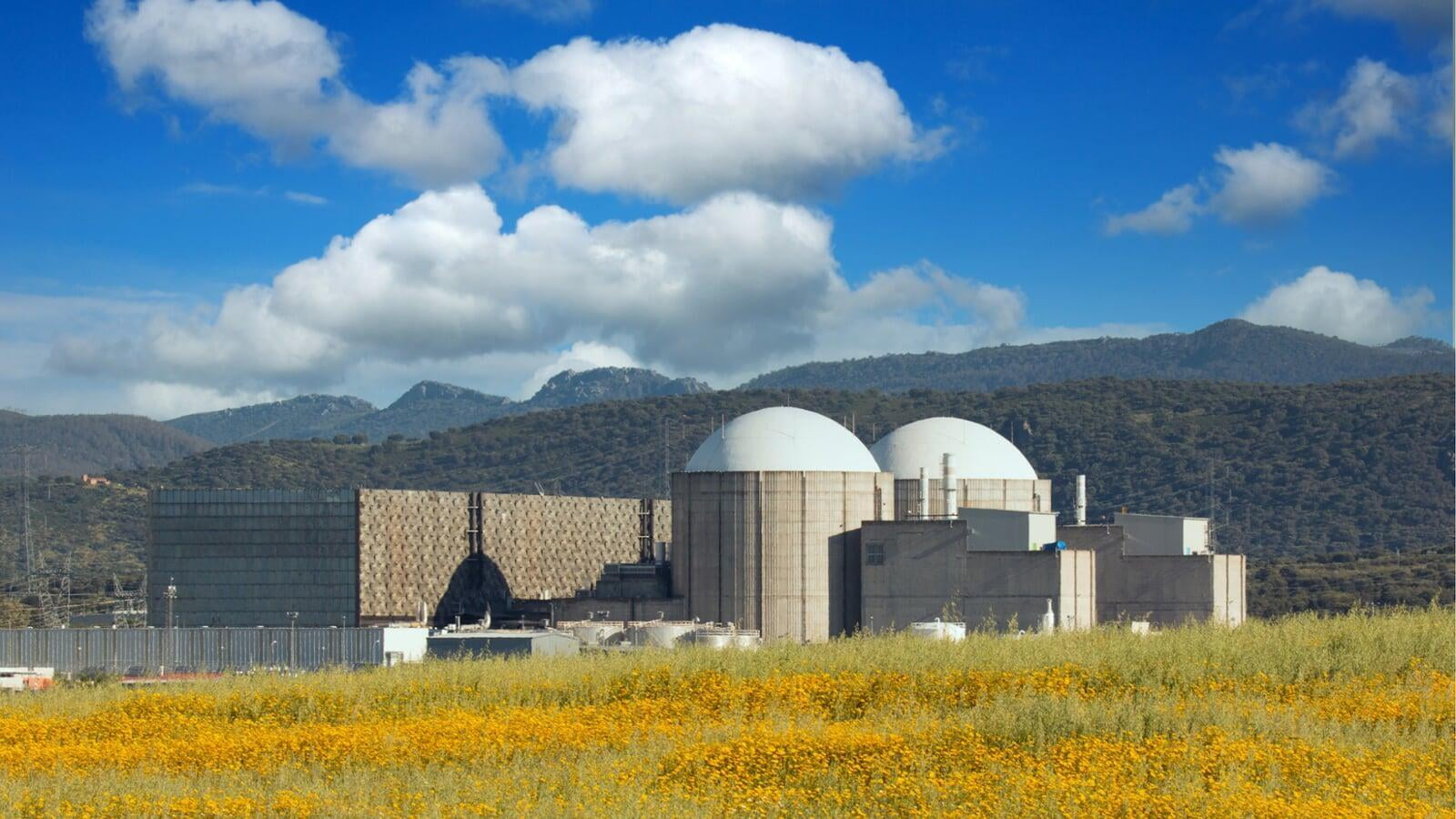 NUCLEAR POWER: CLEAN TECH AND CLEVER DESIGNS